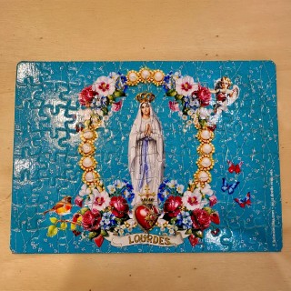 Puzzle souvenir de Lourdes, Vierge Marie de la Grotte Massabielle