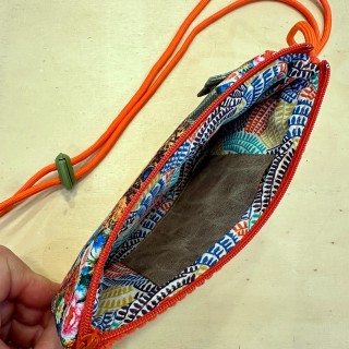 Pochette pour téléphone portable Vierge avec cœur sacré (intérieur)