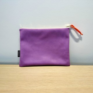 Pochette en velours artisanale Bernadette Soubirous de Lourdes (violet) - vue arrière